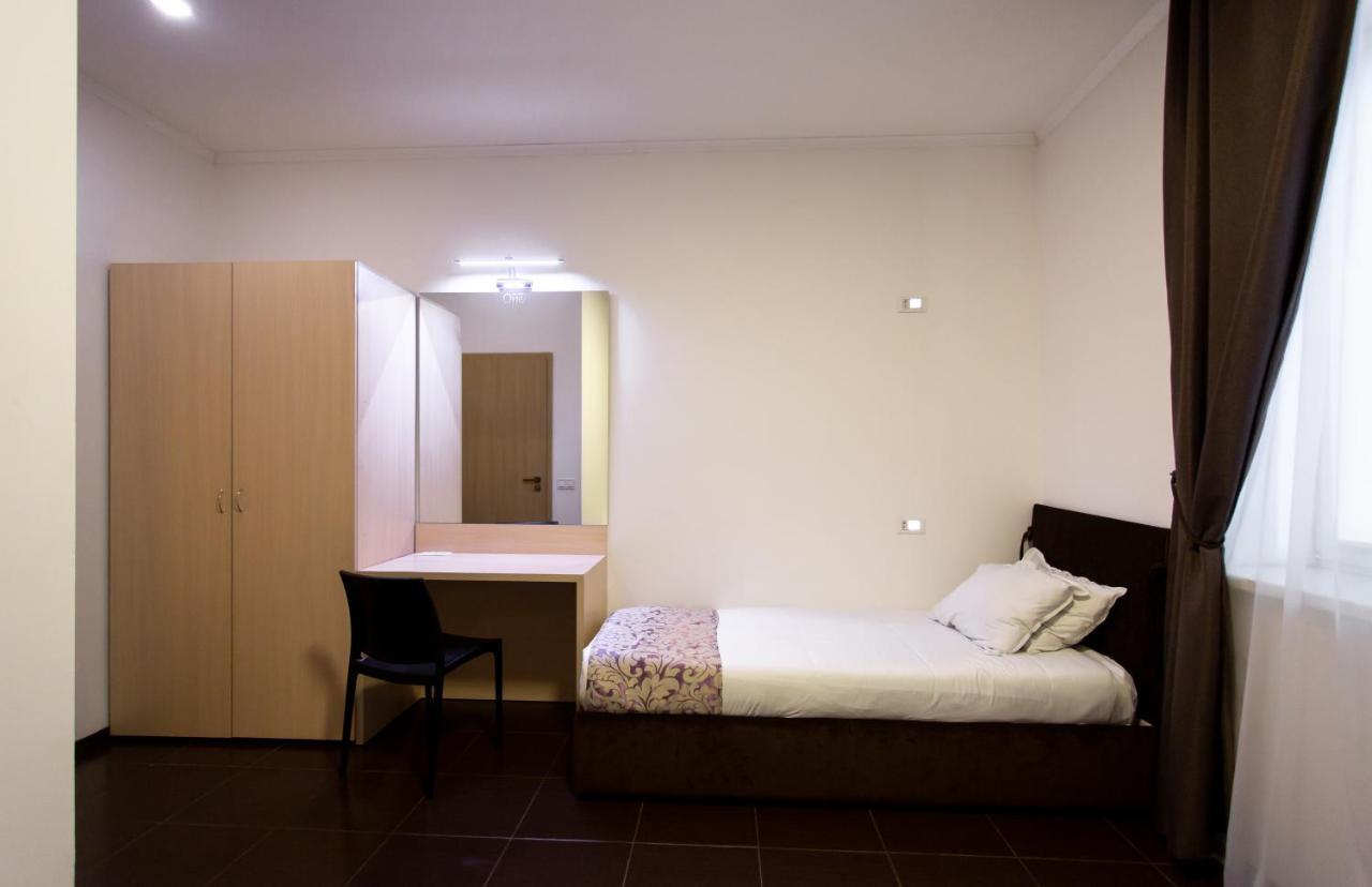 Hotel One Umanʼ Exterior foto